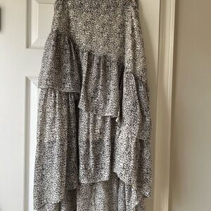 Vestique Asymmetrical Black and White Floral Skirt